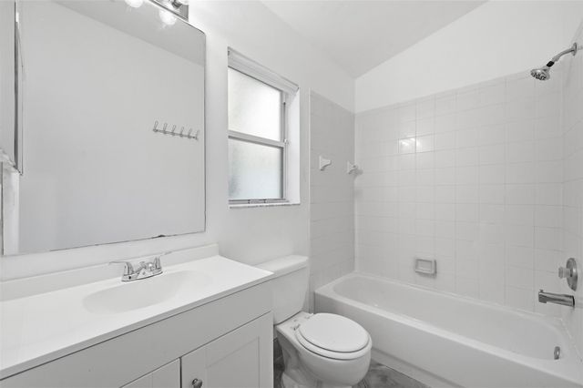 2003 A Isaacs Avenue, West Palm Beach, FL 33407