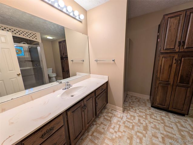 2336 Sagewood Drive, Montgomery, AL 36117