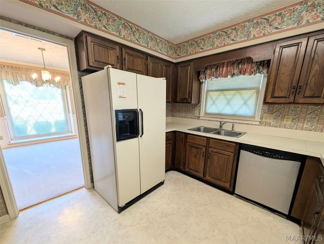 2336 Sagewood Drive, Montgomery, AL 36117