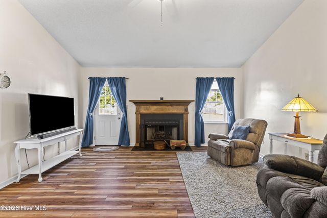 129 Kanton Drive, Jacksonville, NC 28540