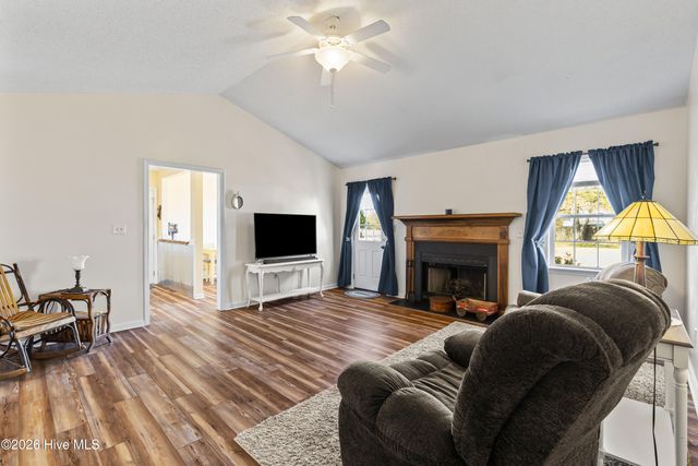 129 Kanton Drive, Jacksonville, NC 28540