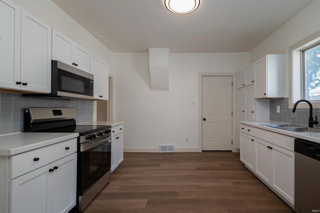 519 S Grant Street, South Bend, IN 46619