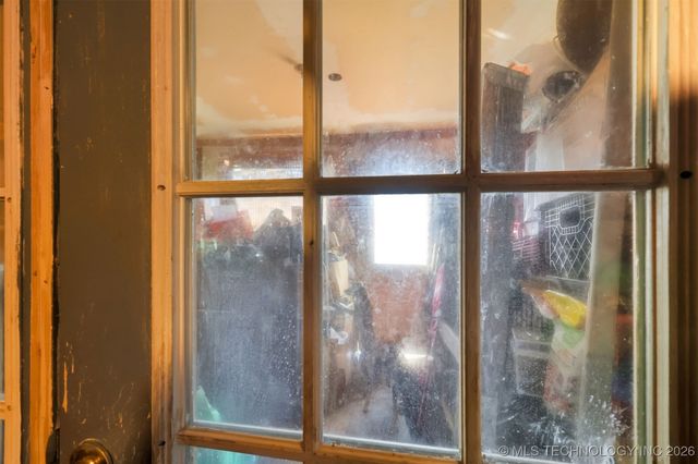 303 W Cummings Street, Henryetta, OK 74437