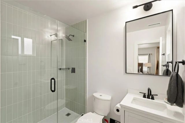 1425 W 79th, Los Angeles, CA 90047