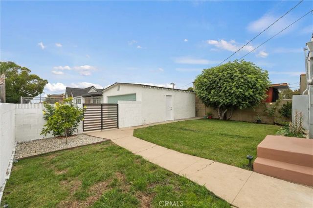1425 W 79th, Los Angeles, CA 90047