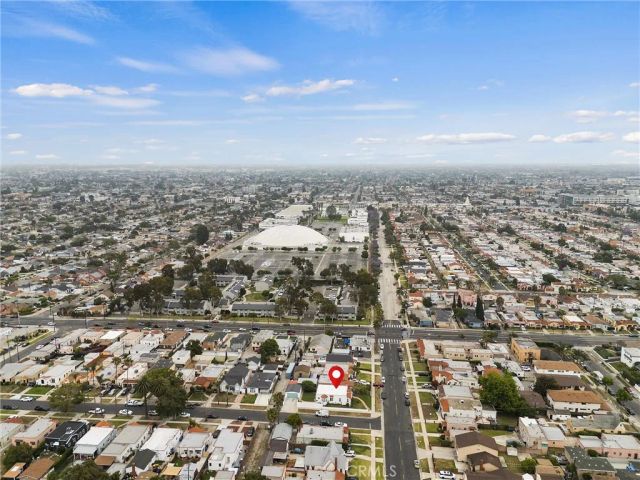 1425 W 79th, Los Angeles, CA 90047
