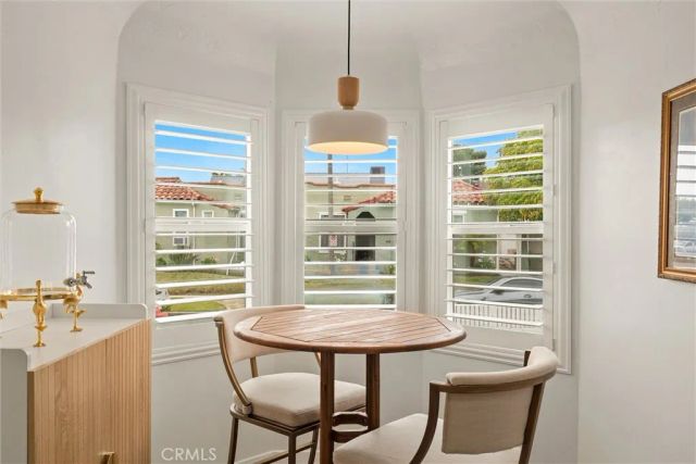 1425 W 79th, Los Angeles, CA 90047