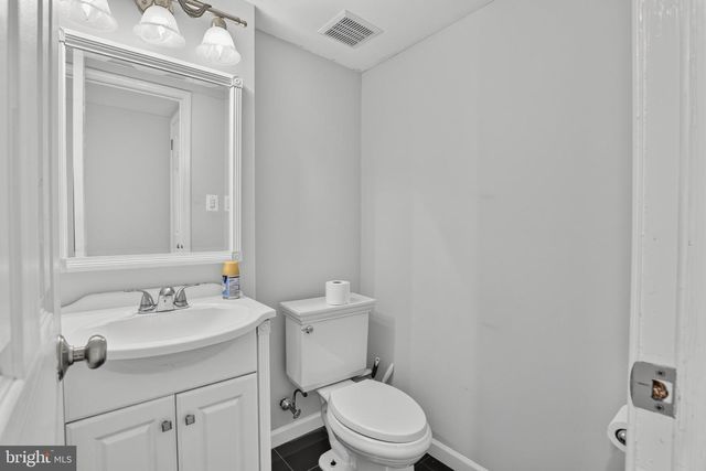 823 BARLOW ST, Philadelphia, PA 19116