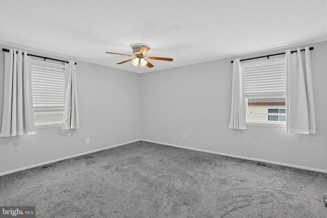 823 BARLOW ST, Philadelphia, PA 19116
