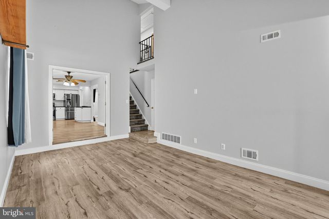 823 BARLOW ST, Philadelphia, PA 19116