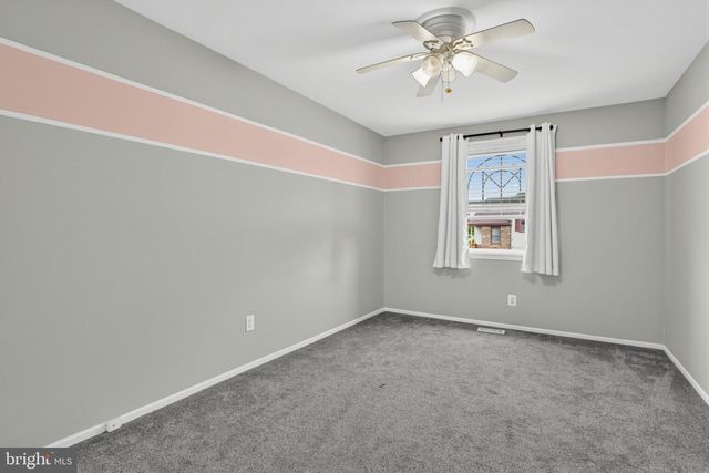 823 BARLOW ST, Philadelphia, PA 19116