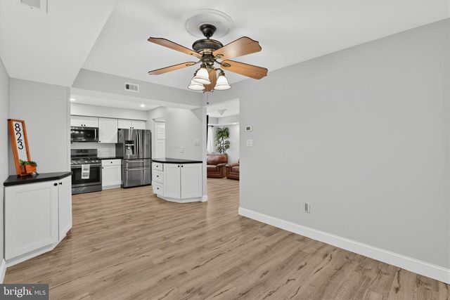 823 BARLOW ST, Philadelphia, PA 19116