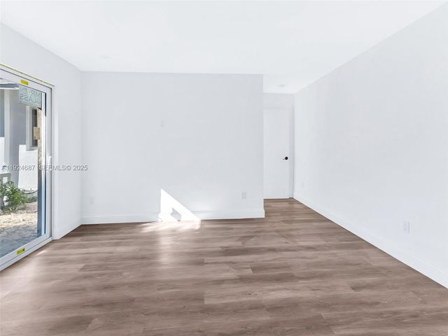 1520 NE 14th Ter ., Fort Lauderdale, FL 33304