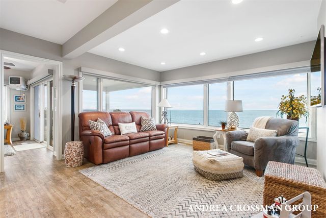 735 Spyglass Hill, Holland, MI 49424