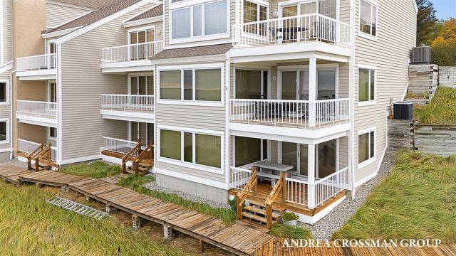 735 Spyglass Hill, Holland, MI 49424