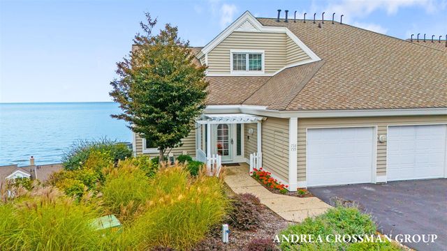 735 Spyglass Hill, Holland, MI 49424