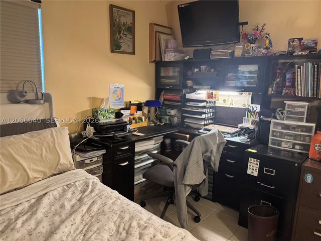 8775 Park Blvd 123, Miami, FL 33172