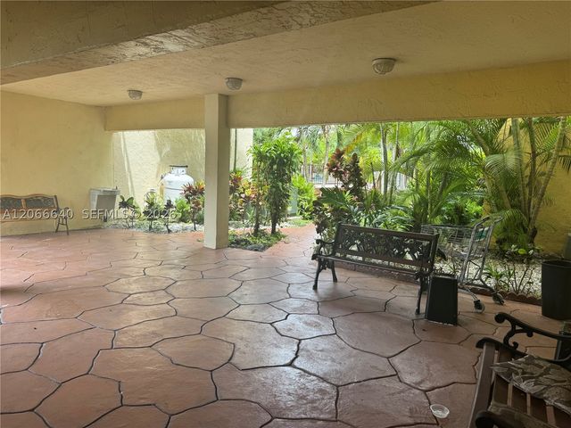 8775 Park Blvd 123, Miami, FL 33172