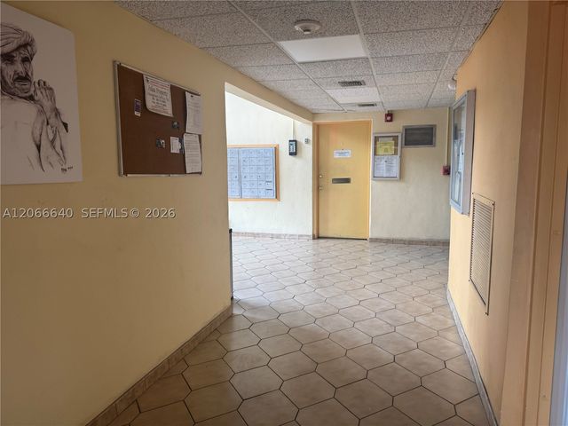 8775 Park Blvd 123, Miami, FL 33172