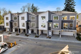 16823 Alder Way #K7, Lynnwood, WA 98037