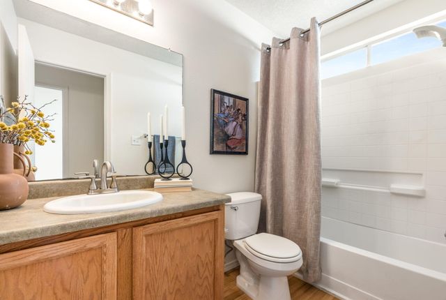 7219 Teypana Road NW, Albuquerque, NM 87114