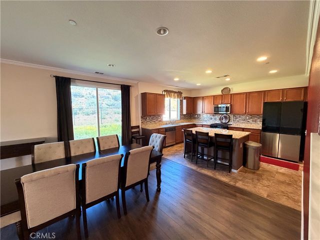 34322 Blossoms Drive, Lake Elsinore, CA 92532