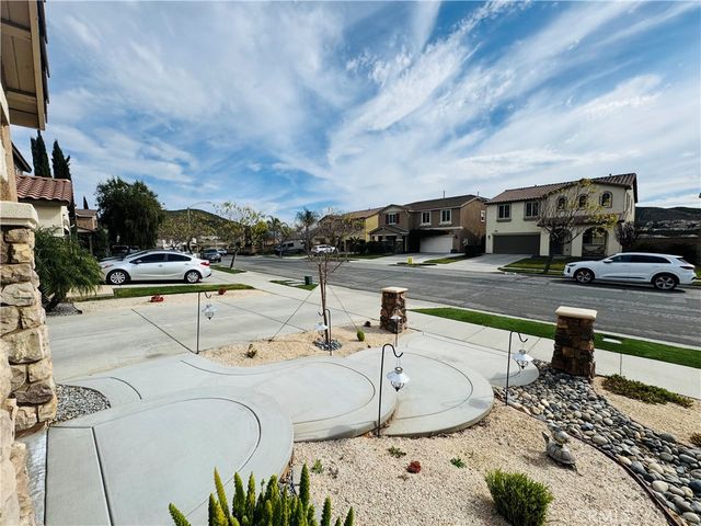 34322 Blossoms Drive, Lake Elsinore, CA 92532