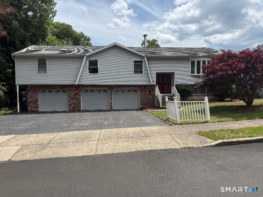 54 Sorensen Road, West Haven, CT 06516