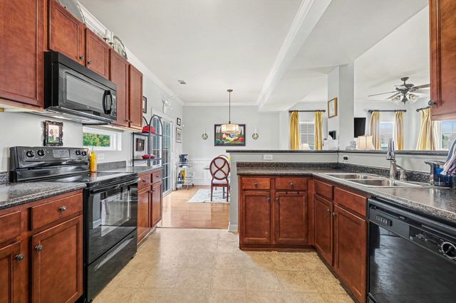 4248 Longfellow Dr, Nashville, TN 37214