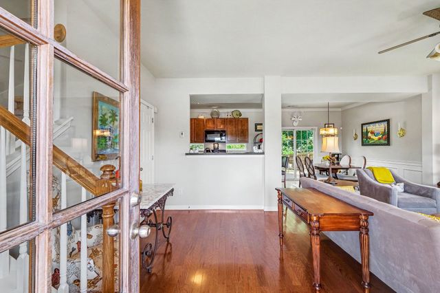 4248 Longfellow Dr, Nashville, TN 37214