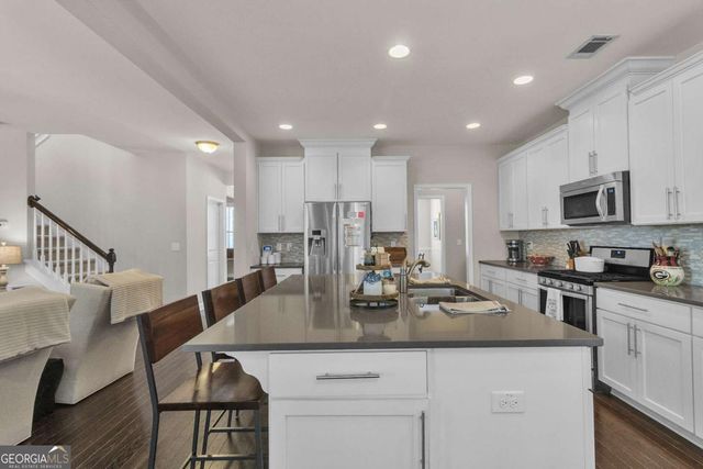 7016 Dove Point Lane, Hoschton, GA 30548