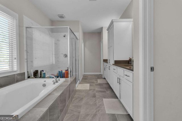 7016 Dove Point Lane, Hoschton, GA 30548