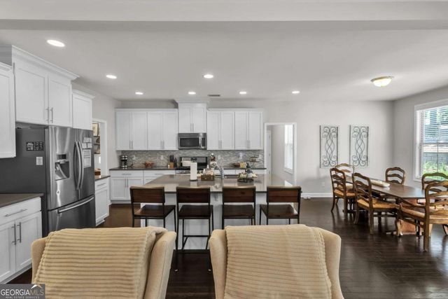7016 Dove Point Lane, Hoschton, GA 30548