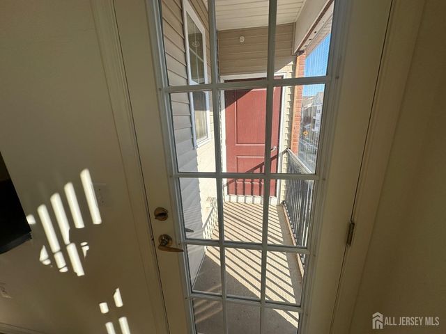 45 Roosevelt Avenue 2204, Carteret, NJ 07008