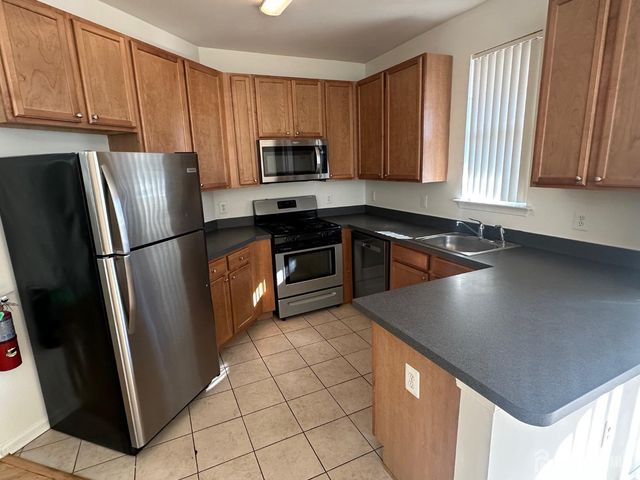 45 Roosevelt Avenue 2204, Carteret, NJ 07008