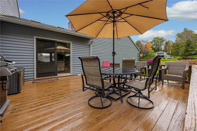 8206 Duvall Circle, Manlius, NY 13104