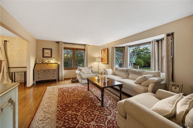 8206 Duvall Circle, Manlius, NY 13104