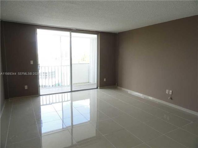 16410 Miami Dr 504, North Miami Beach, FL 33162