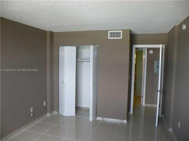 16410 Miami Dr 504, North Miami Beach, FL 33162