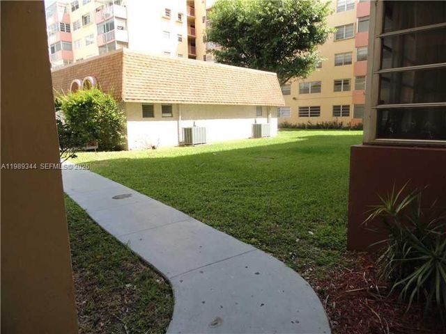 16410 Miami Dr 504, North Miami Beach, FL 33162