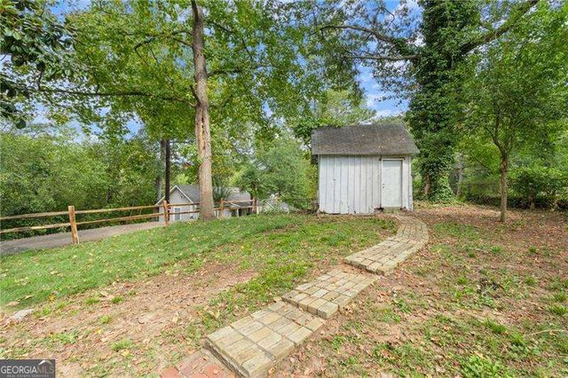 6 Hillside Avenue SE, Lindale, GA 30147