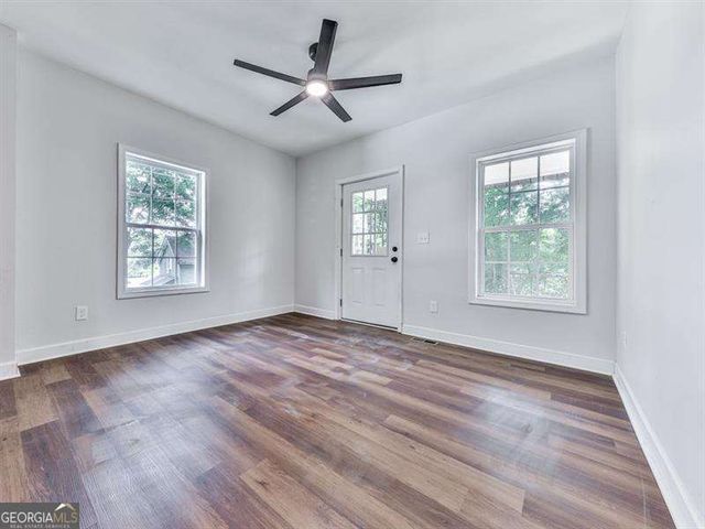 6 Hillside Avenue SE, Lindale, GA 30147