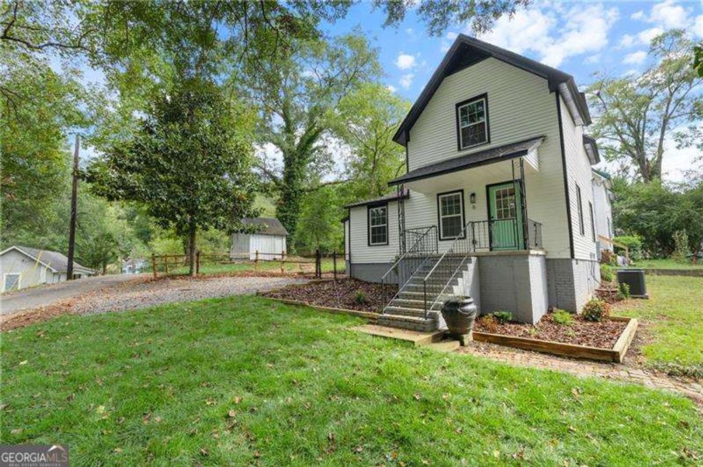 6 Hillside Avenue SE, Lindale, GA 30147