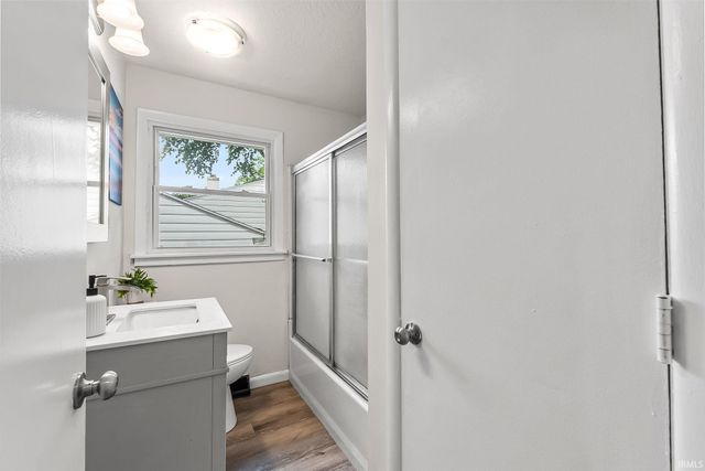 5704 S Calhoun Street, Fort Wayne, IN 46807