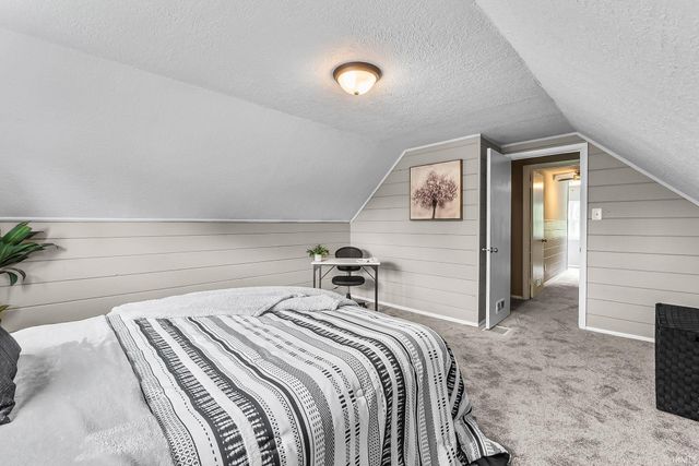 5704 S Calhoun Street, Fort Wayne, IN 46807