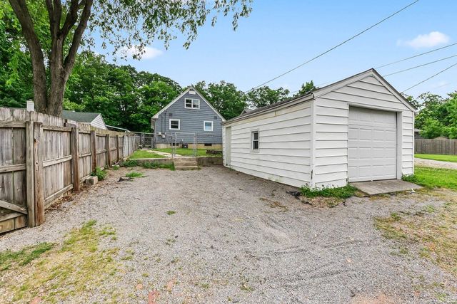 5704 S Calhoun Street, Fort Wayne, IN 46807