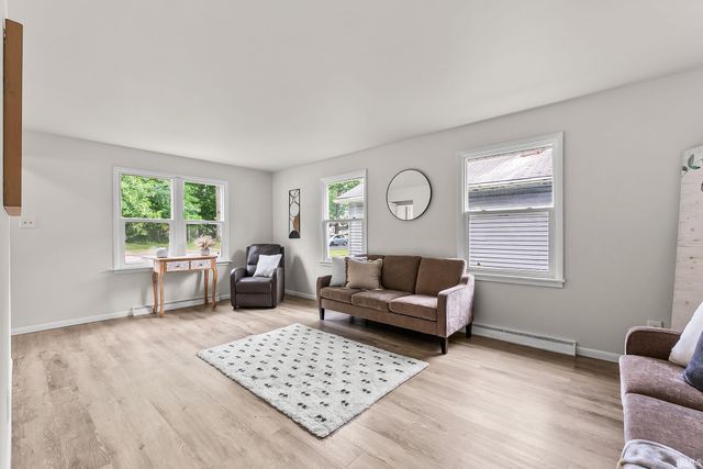 5704 S Calhoun Street, Fort Wayne, IN 46807