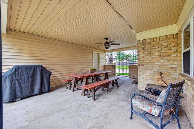 7911 Pine Green Lane, Humble, TX 77346