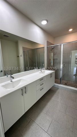 8001 NW 41st St 308, Doral, FL 33166