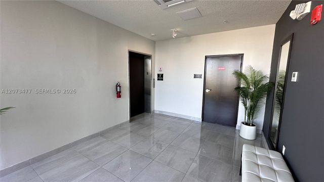 8001 NW 41st St 308, Doral, FL 33166